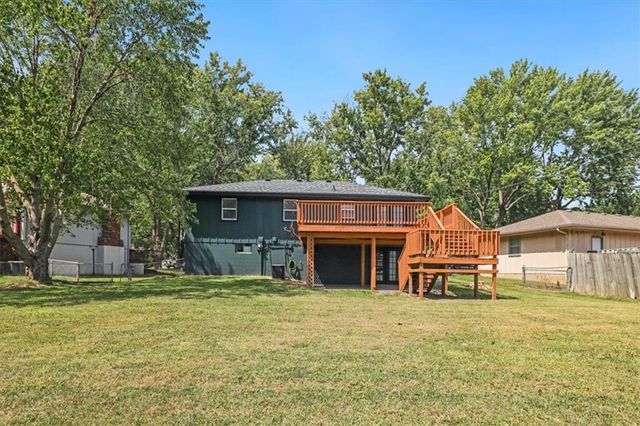 3013 S Taylor Drive, Independence, MO 64055