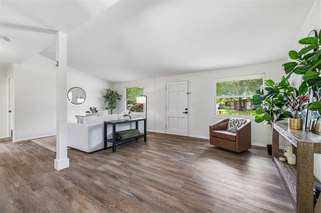 10408 VENTURA AVENUE, Tampa, FL 33619