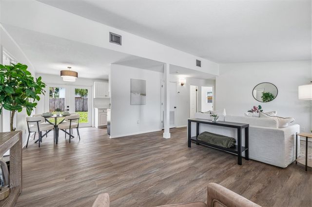 10408 VENTURA AVENUE, Tampa, FL 33619