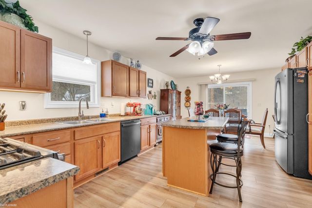 4231 Pine Grove Avenue, Fort Gratiot Twp, MI 48059