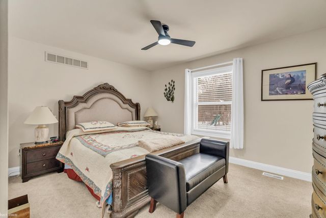 4231 Pine Grove Avenue, Fort Gratiot Twp, MI 48059