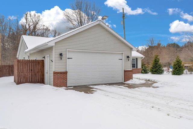 4231 Pine Grove Avenue, Fort Gratiot Twp, MI 48059