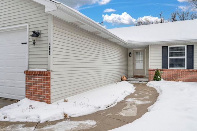 4231 Pine Grove Avenue, Fort Gratiot Twp, MI 48059