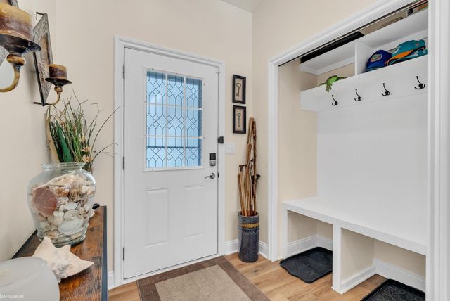 4231 Pine Grove Avenue, Fort Gratiot Twp, MI 48059