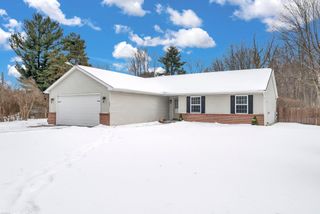 4231 Pine Grove Avenue, Fort Gratiot Twp, MI 48059