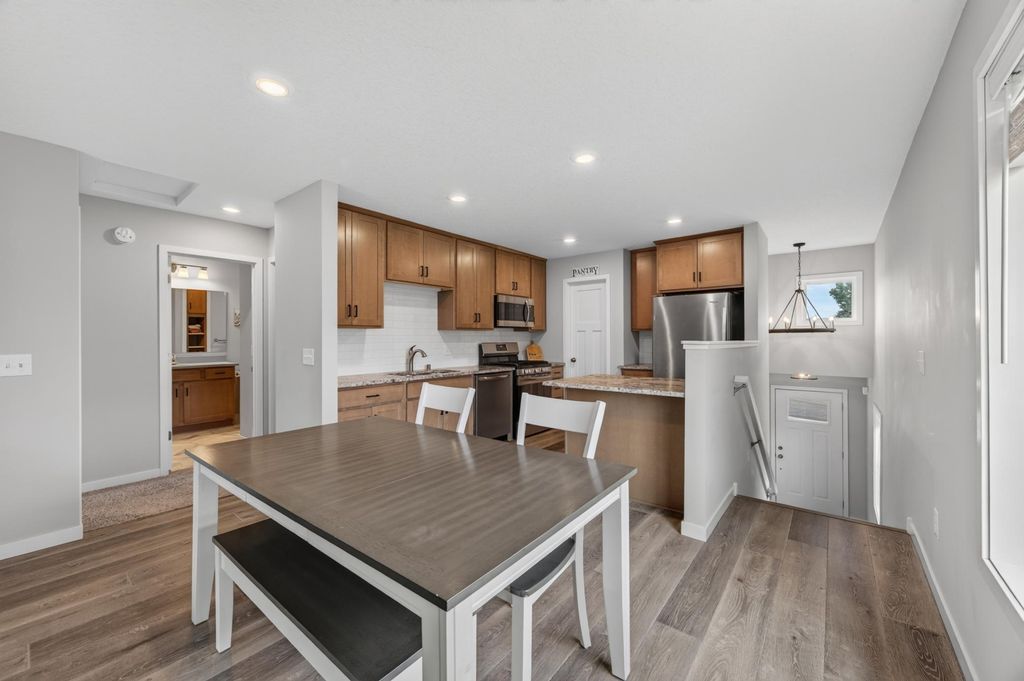 7389 Degrio Way, Inver Grove Heights, MN 55076 — photo 5