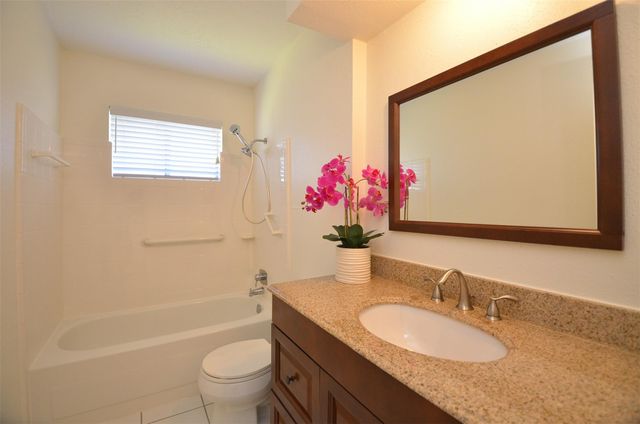 11502 Elmcroft Drive, Houston, TX 77099