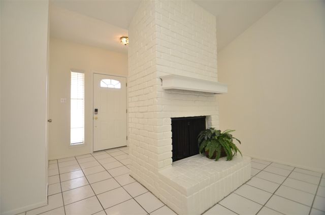 11502 Elmcroft Drive, Houston, TX 77099