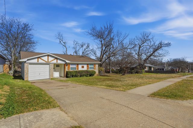 5516 Goodman Avenue, Fort Worth, TX 76107
