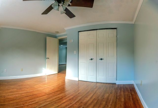 2200 Skyline Dr 4, Lowell, MA 01854