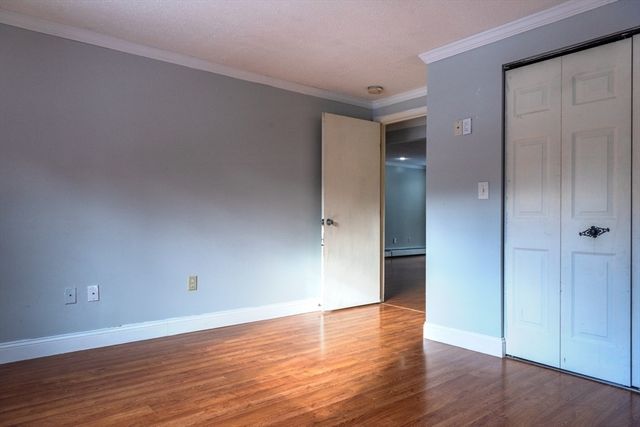 2200 Skyline Dr 4, Lowell, MA 01854