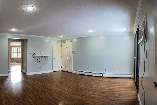 2200 Skyline Dr 4, Lowell, MA 01854