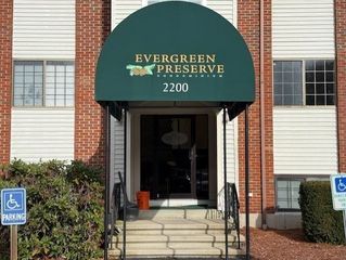 2200 Skyline Dr 4, Lowell, MA 01854