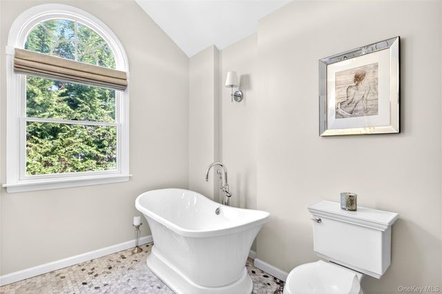 125 Meadow Street, Garden City, NY 11530