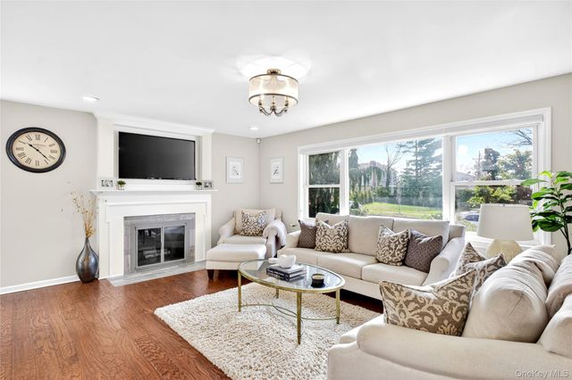 125 Meadow Street, Garden City, NY 11530