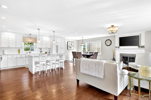 125 Meadow Street, Garden City, NY 11530