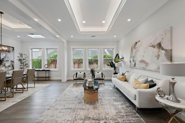 18823 Casa Blanca Lane, Saratoga, CA 95070