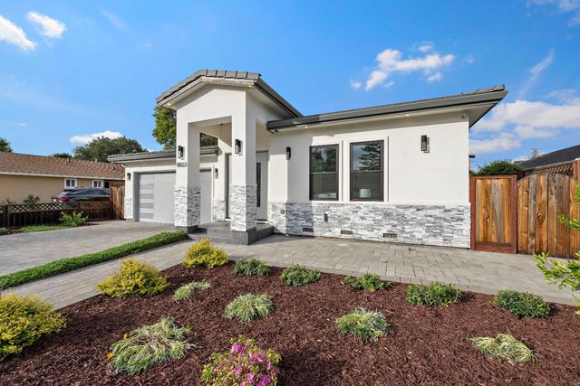 18823 Casa Blanca Lane, Saratoga, CA 95070