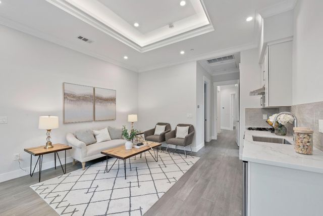 18823 Casa Blanca Lane, Saratoga, CA 95070