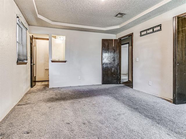 4701 Royal Oak Drive, Oklahoma City, OK 73135