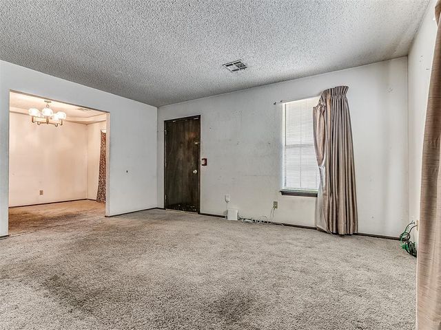 4701 Royal Oak Drive, Oklahoma City, OK 73135