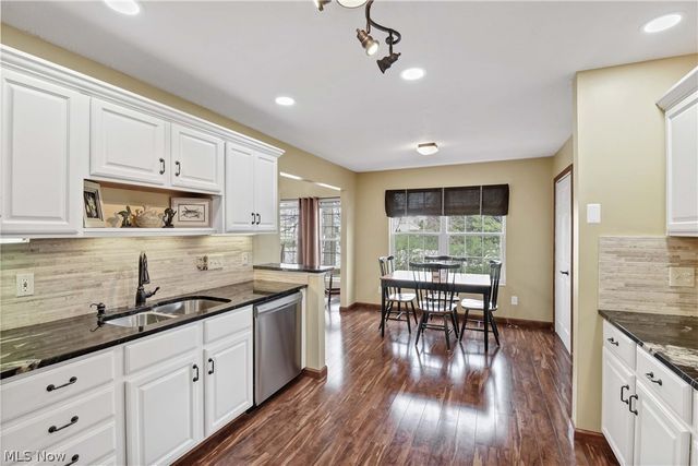 30941 Pepper Mill Court 83B, North Olmsted, OH 44070