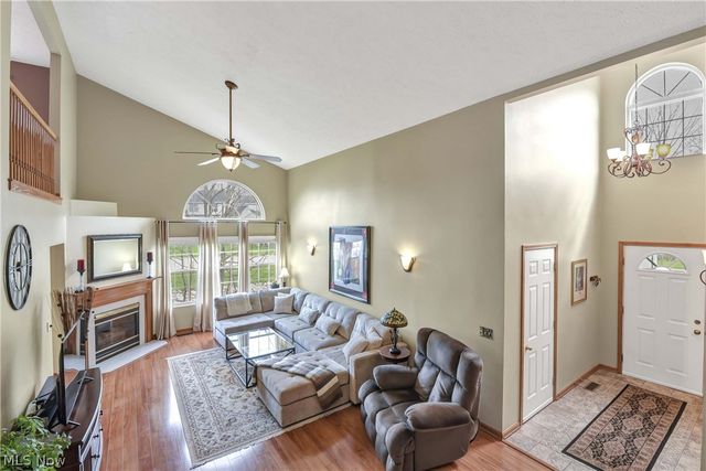 30941 Pepper Mill Court 83B, North Olmsted, OH 44070