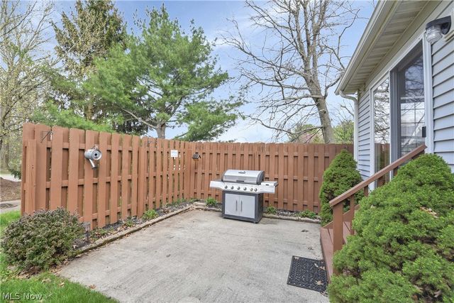 30941 Pepper Mill Court 83B, North Olmsted, OH 44070