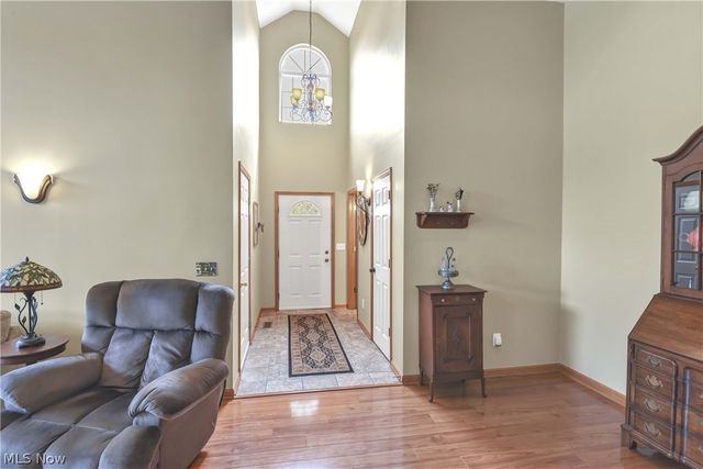 30941 Pepper Mill Court 83B, North Olmsted, OH 44070