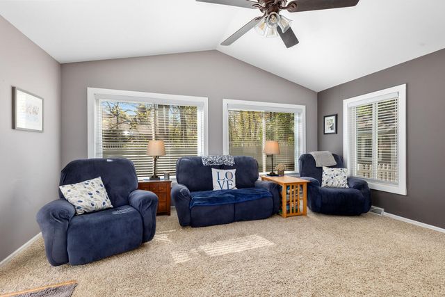 996 Colonial Court, Holland, MI 49423