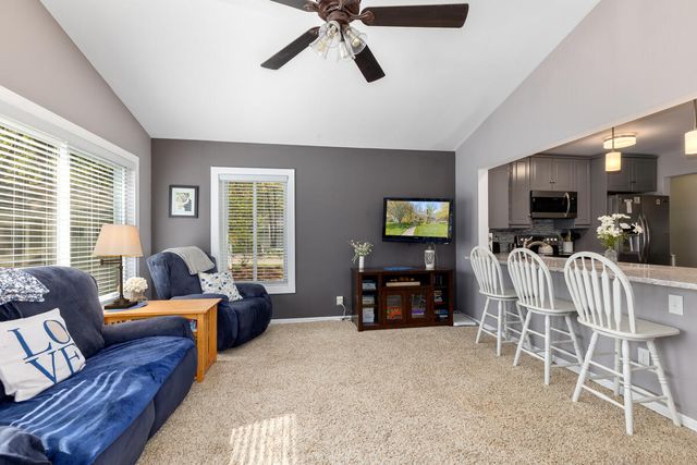 996 Colonial Court, Holland, MI 49423