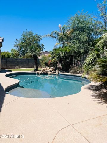 16758 W APACHE Street, Goodyear, AZ 85338