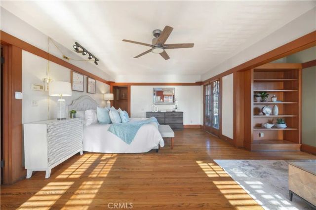 2303 E Ocean Boulevard, Long Beach, CA 90803