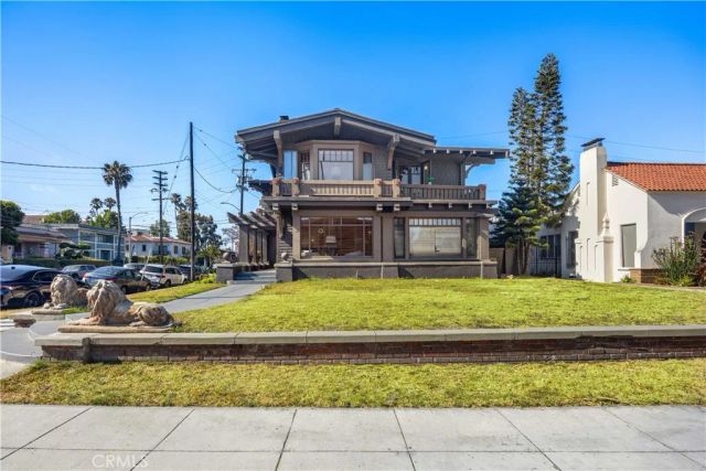2303 E Ocean Boulevard, Long Beach, CA 90803