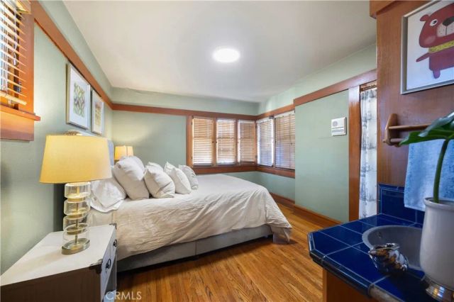 2303 E Ocean Boulevard, Long Beach, CA 90803