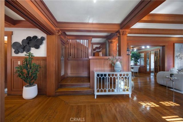2303 E Ocean Boulevard, Long Beach, CA 90803