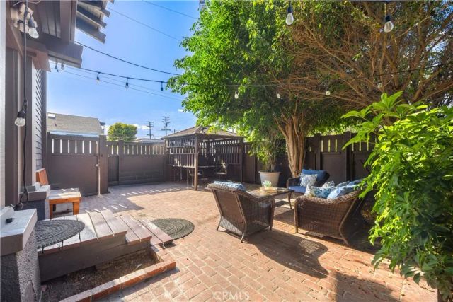 2303 E Ocean Boulevard, Long Beach, CA 90803