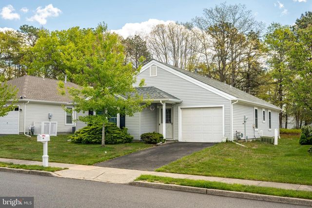 98 PINE OAK BLVD, Barnegat, NJ 08005