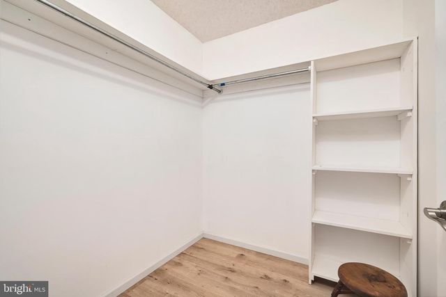98 PINE OAK BLVD, Barnegat, NJ 08005