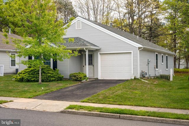 98 PINE OAK BLVD, Barnegat, NJ 08005