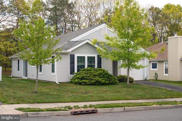 98 PINE OAK BLVD, Barnegat, NJ 08005