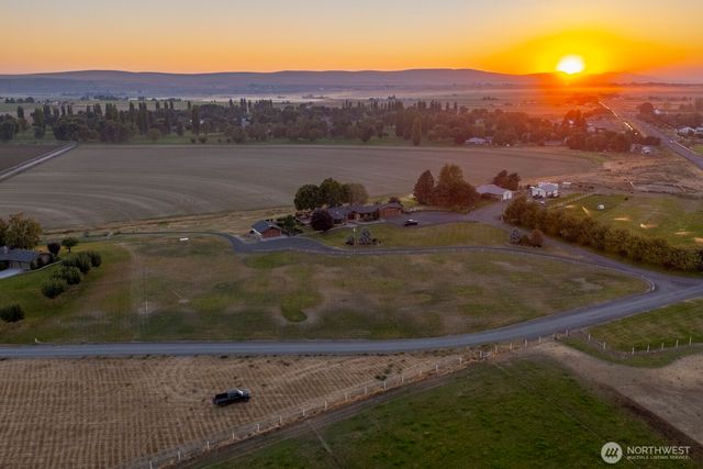 2229 W Bench Road, Othello, WA 99344