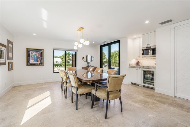 240 Sea Gull Avenue, Vero Beach, FL 32960