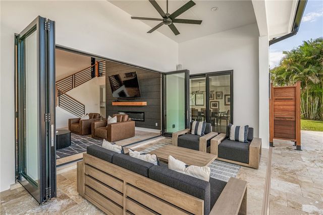 240 Sea Gull Avenue, Vero Beach, FL 32960