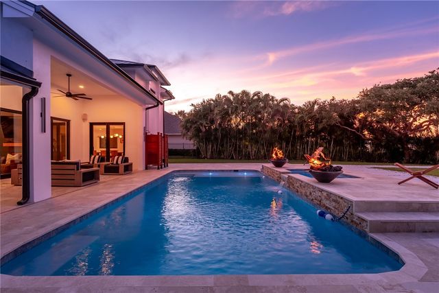 240 Sea Gull Avenue, Vero Beach, FL 32960