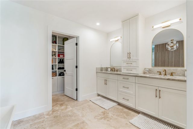 240 Sea Gull Avenue, Vero Beach, FL 32960