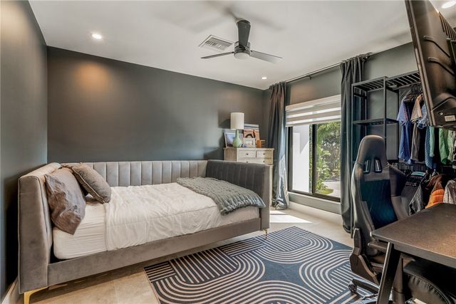 240 Sea Gull Avenue, Vero Beach, FL 32960