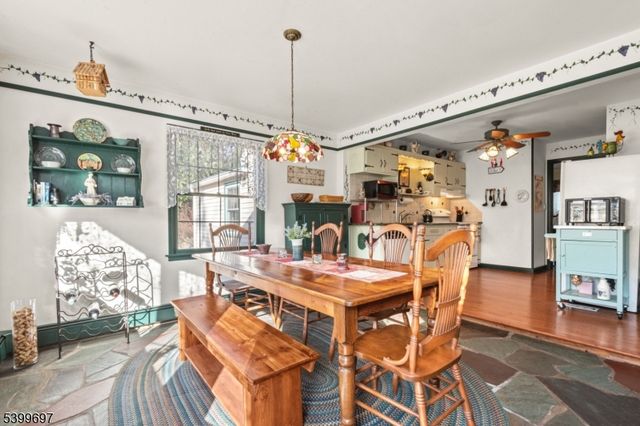 18 Farview Dr, Clinton Twp., NJ 08801