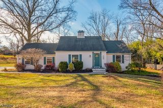 18 Farview Dr, Clinton Twp., NJ 08801