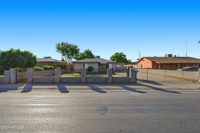 117 W ROESER Road, Phoenix, AZ 85041